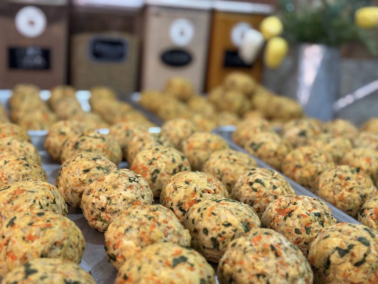 Topper- Chicken Superfood Cakes